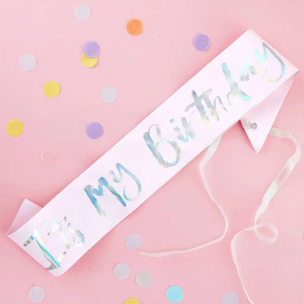 Pastell rosa it's my birthday bรฅnd