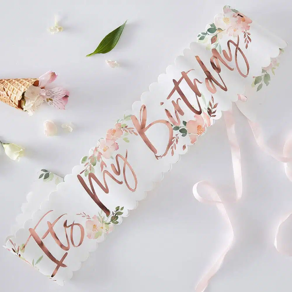 Itยดs my birthday bรฅnd med blomster