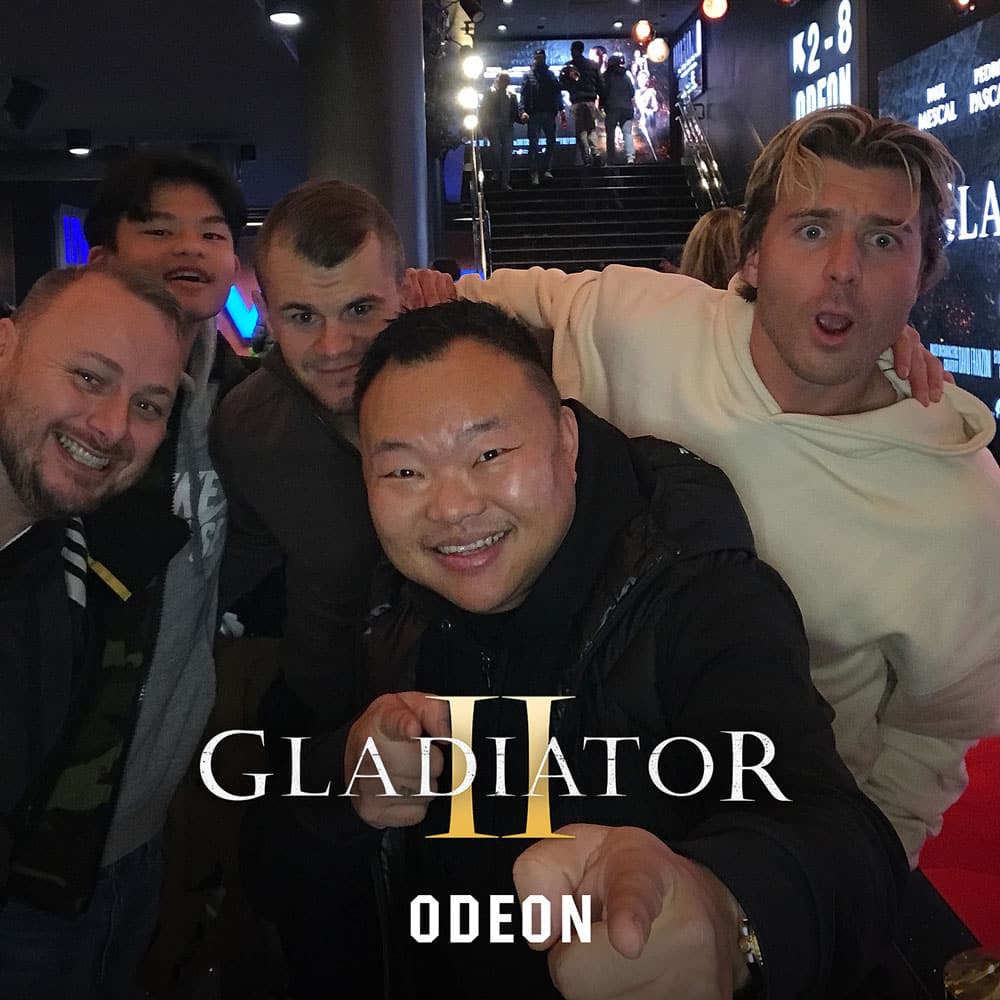 0046-Odeon_Kino_Gladiator_2_premiere-d97-template