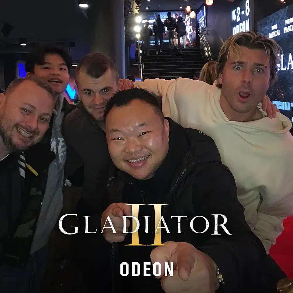 0046-Odeon_Kino_Gladiator_2_premiere-d97-template