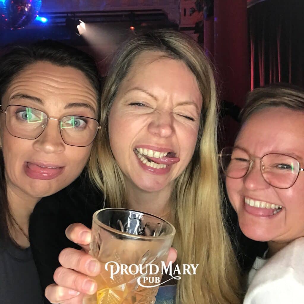 0135-Proud_Mary-d1-template