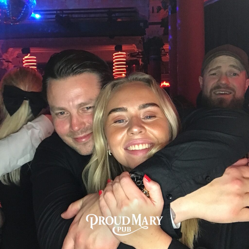 0143-Proud_Mary-d1-template