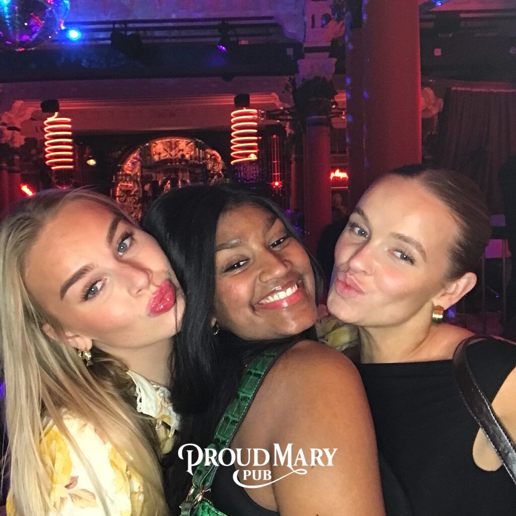 0196-Proud_Mary-d1-template