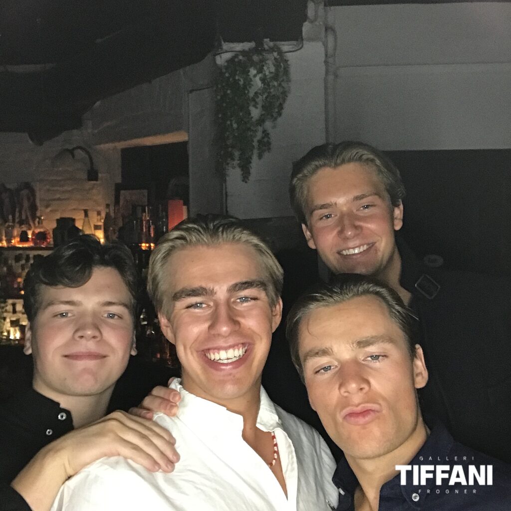 0255-Tiffani_Frogner-d110-template