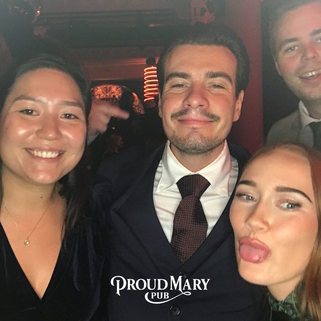 0400-Proud_Mary-d1-template