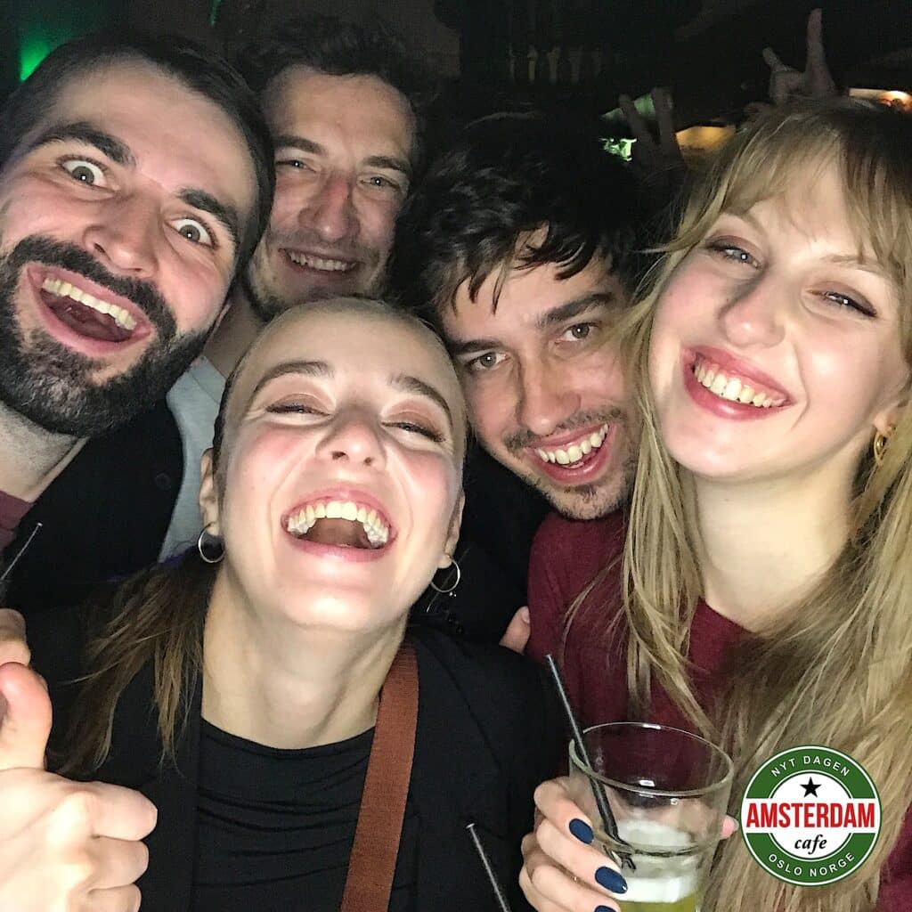 7027-Cafe_Amsterdam_Oslo-d69-template