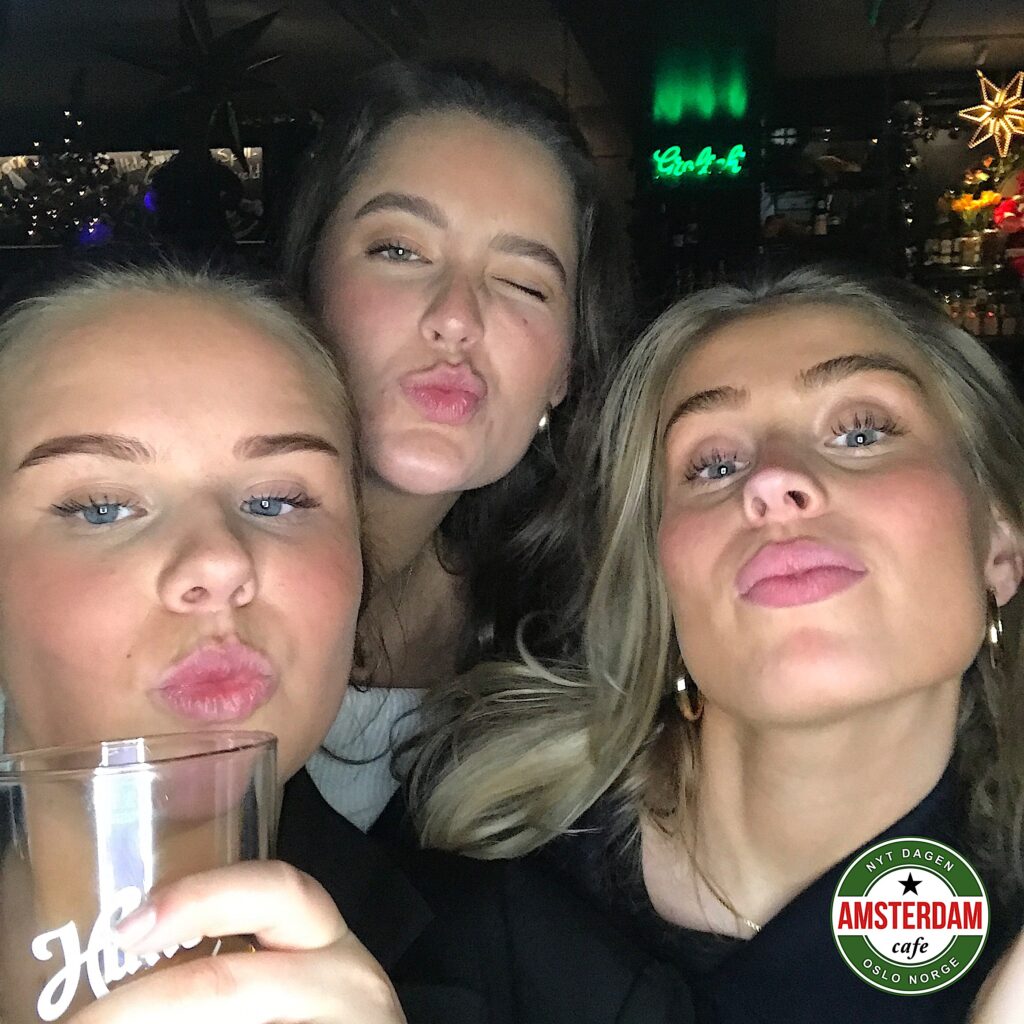 7552-Cafe_Amsterdam_Oslo-d69-template